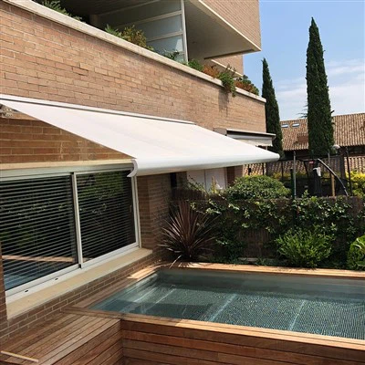 Toldos de patio con casete completo